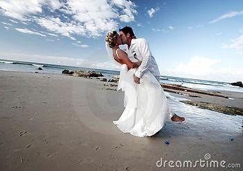 wedding-kiss-thumb1876825.jpg
